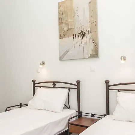 Pluto - Comfy Space Near The Sunny Beach Ferienhaus Stoúpa